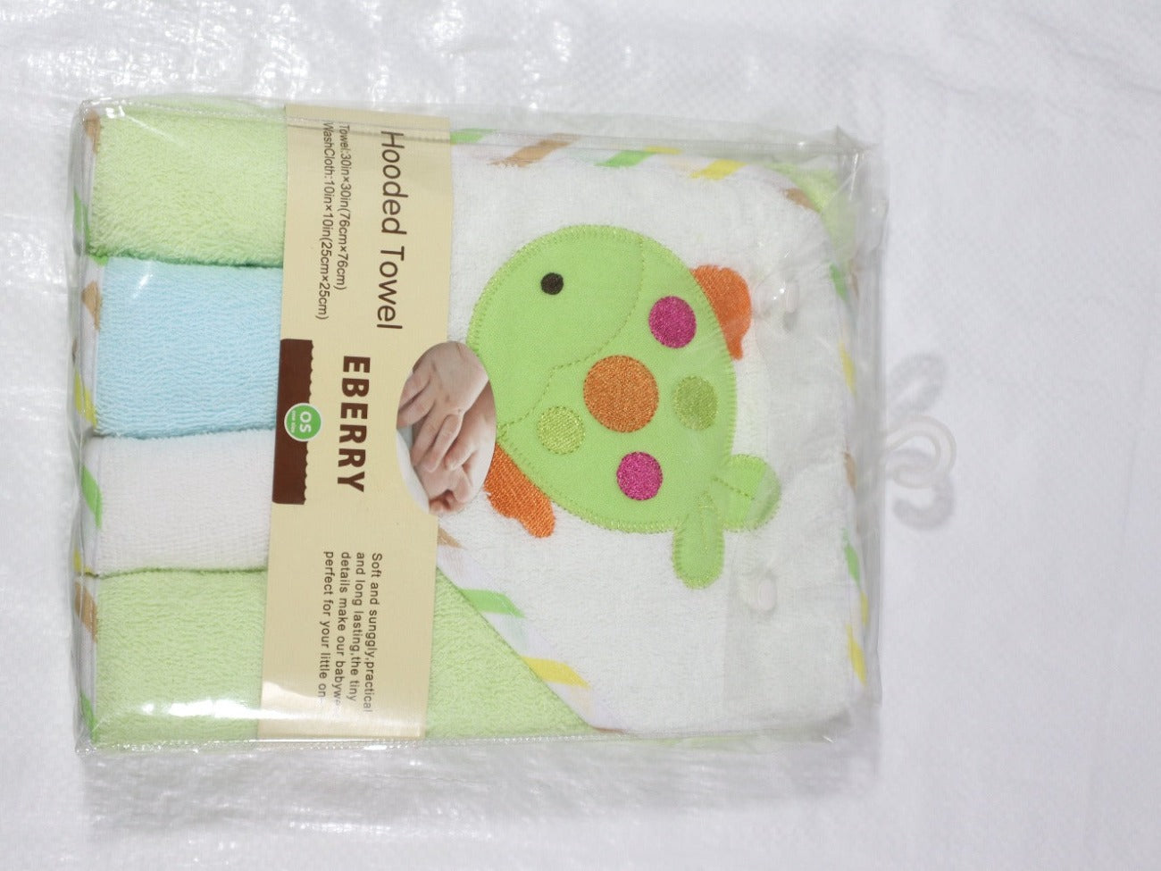 Made with soft absorbent material this towel is perfect for keeping your little one warm and dry after bath time