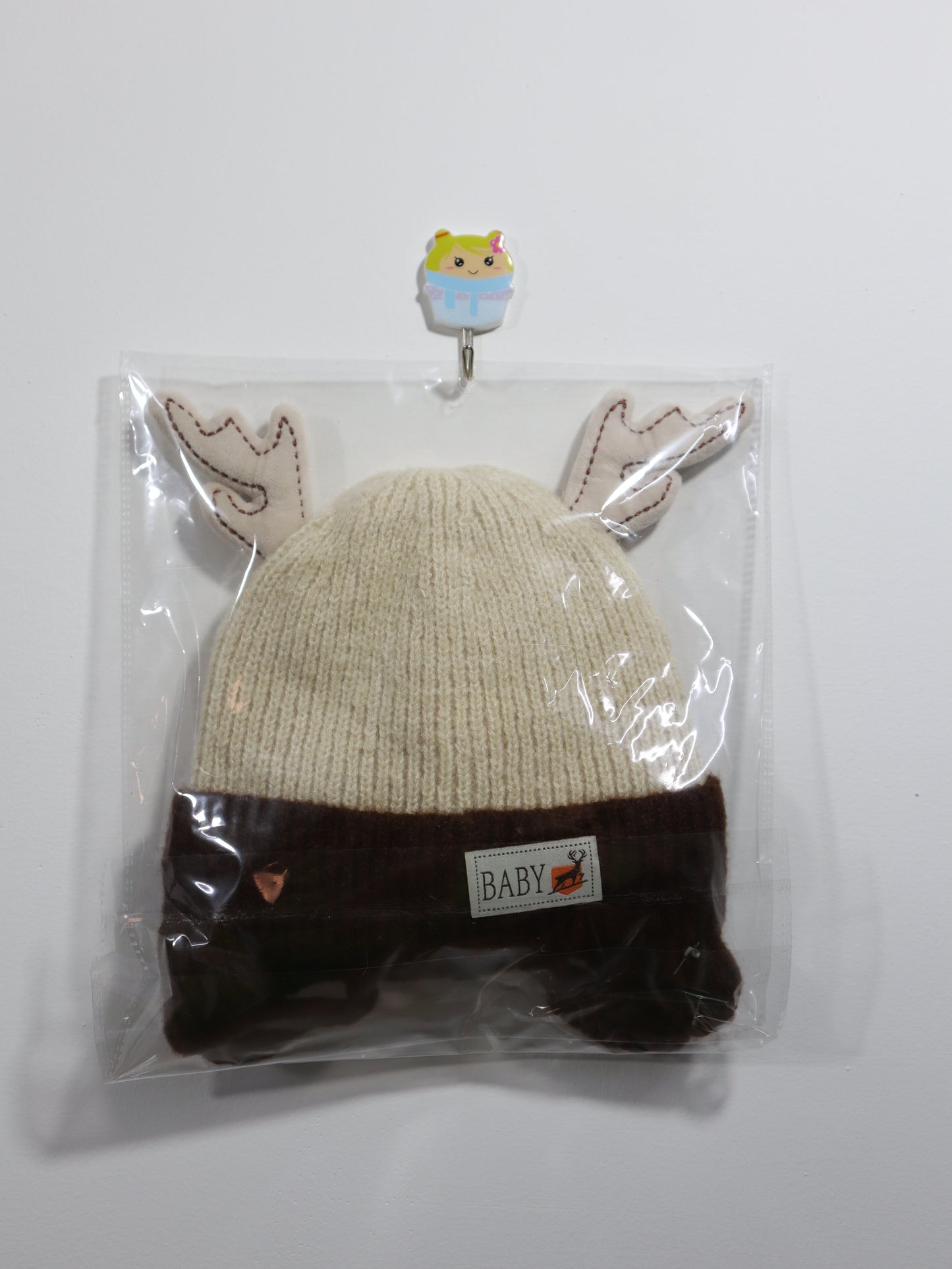 This winter scarf and hat set for girls is perfect sweet gift for birthdays