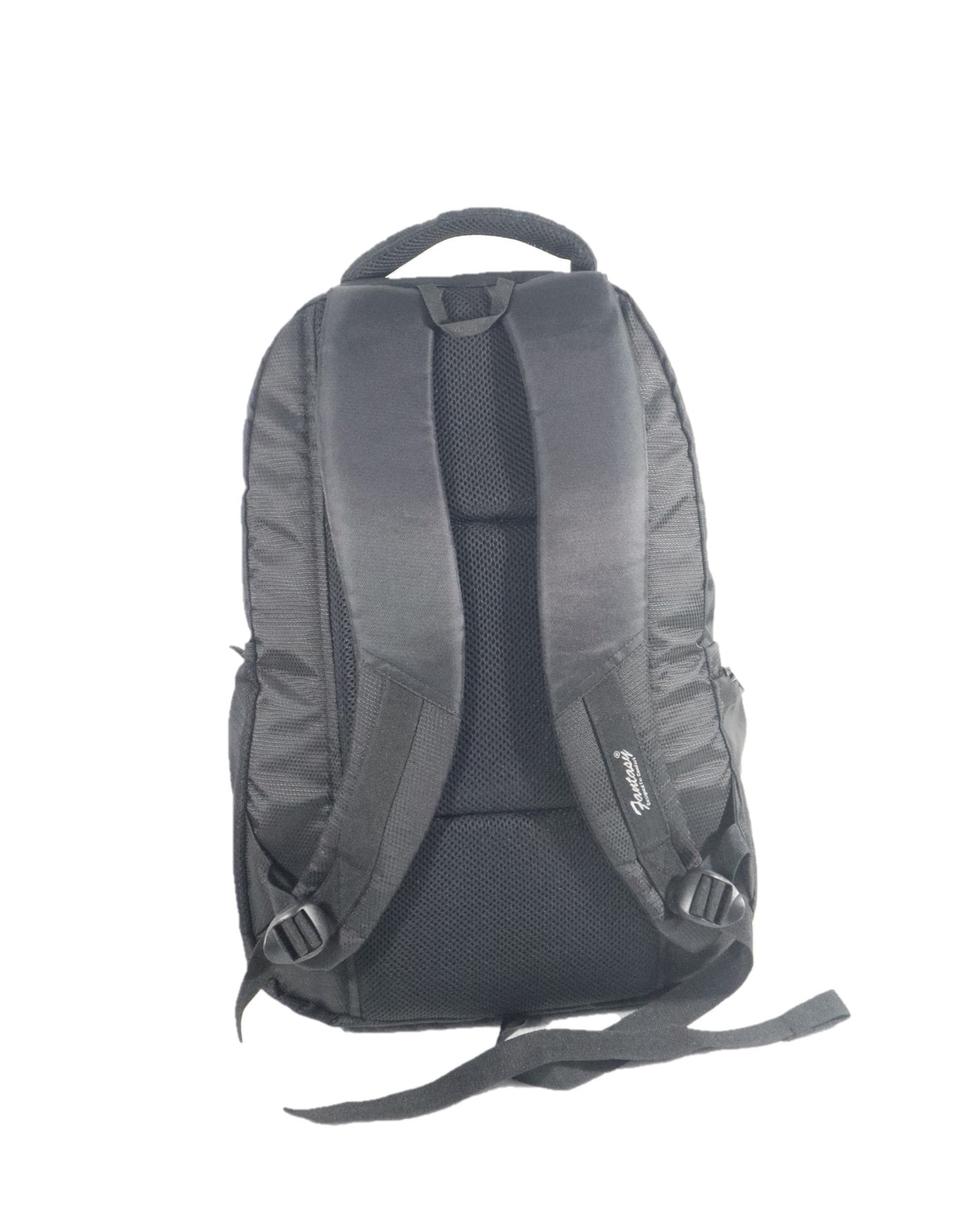 Made with 100% fine polyester fabric its durable and practical for daily use