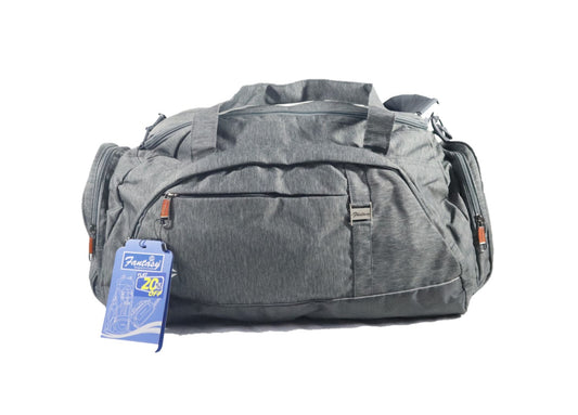 Bag is perfect for both men and women with its unisex design