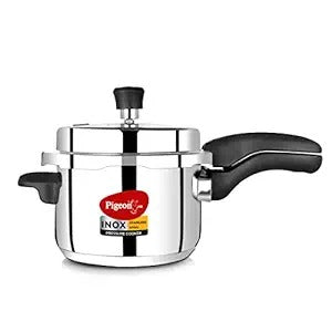 This Pigeon pressure cooker is made of durable stainless steel and features an induction base ensuring efficient and evenly cooked meals