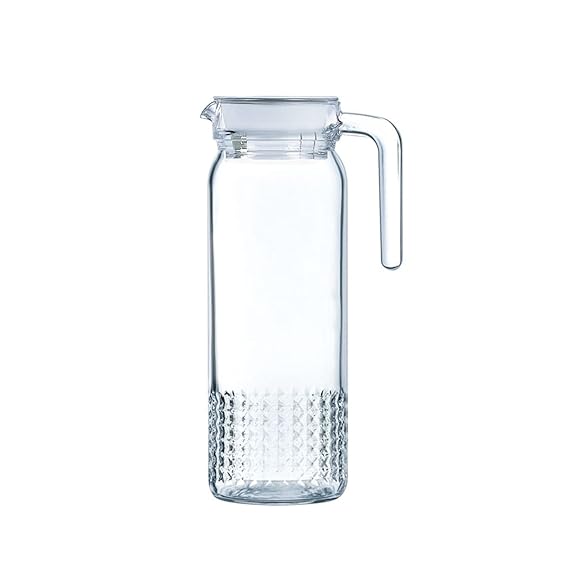 Glass jug with stylish look