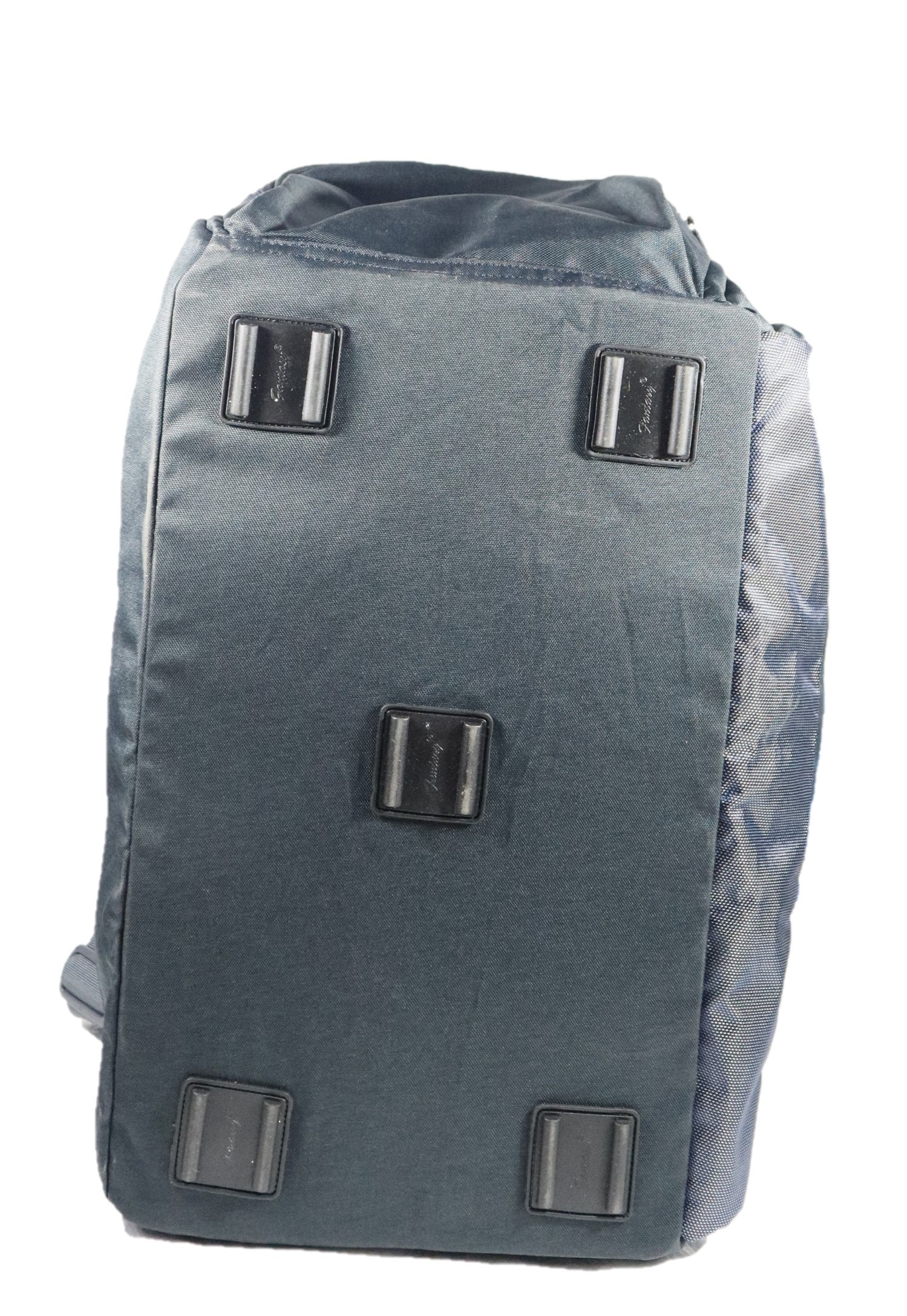 Luggage bag with Smart spacious construction