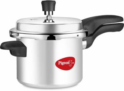 the Pigeon Calida Deluxe pressure cooker Its 5 L capacity is perfect for family sized portions